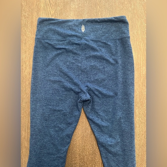 FP MOVEMENT BLUE CUTOUT HALO LEGGINGS - Size Medium SKU:561 - Picture 8 of 8